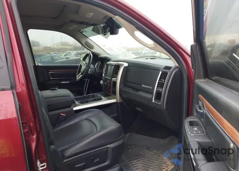 2016 Ram 1500 Laramie z USA, uszkodzony, nr VIN 1C6RR7NM9GS316486